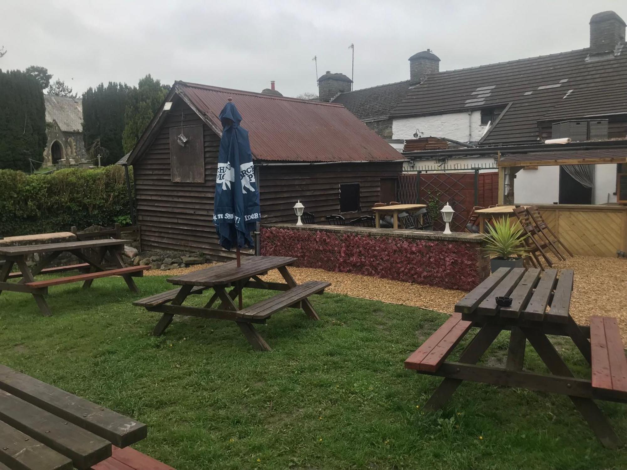The Eagles Inn Rhayader Buitenkant foto